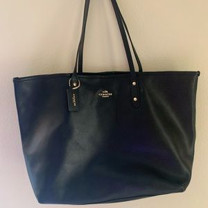 black leather coach tote